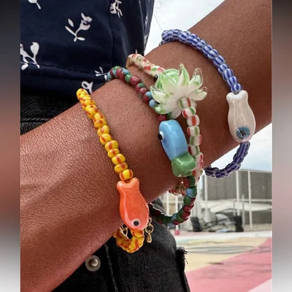 Orange and Yellow Beaded Fish Bracelet S884 - Picture 3 of 6